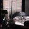 Black High Gloss Lacquer Finish Transitional Bedroom Set w/Posts