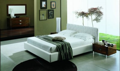 White Bedroom Furniture Sets on White Color Leather Modern Bedroom Set With Wood Grain Design At