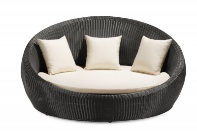 Black & White Modern Round Shape Outdoor Bed