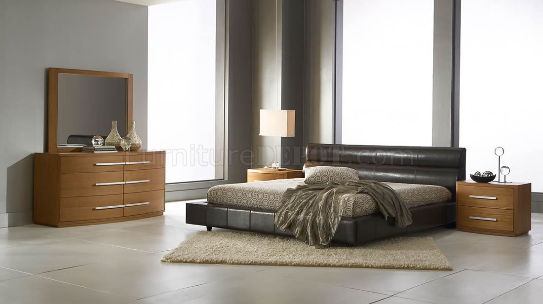 Teak Finish Modern Bedroom Set With Leather Upholstery