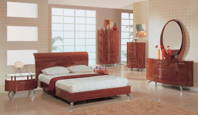 Contemporary Bedroom Set in High Gloss Cherry Finish