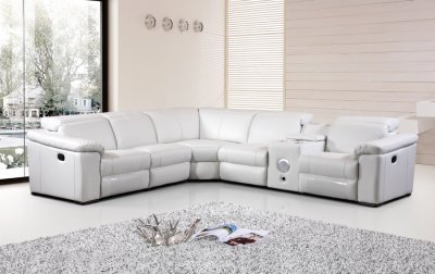 8199 Sectional Sofa in White Bonded Leather by American Eagle