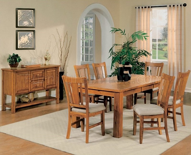 Light Oak Finish Casual Dining Room Table w/Optional Chairs