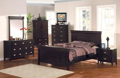 Designer Furniture Discount on On Espresso Finish Bedroom With Classic Design At Furniture Depot