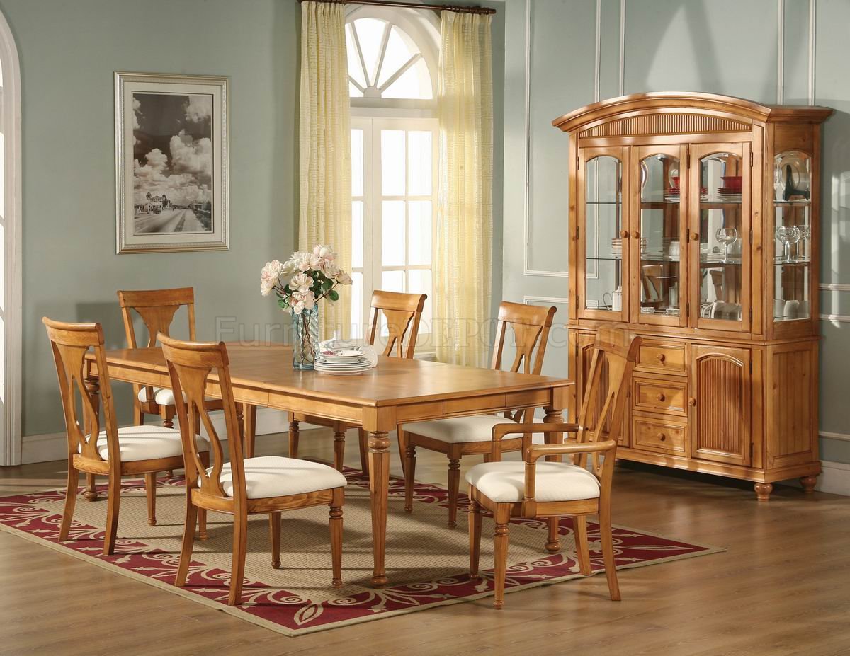 pine dining room table set
