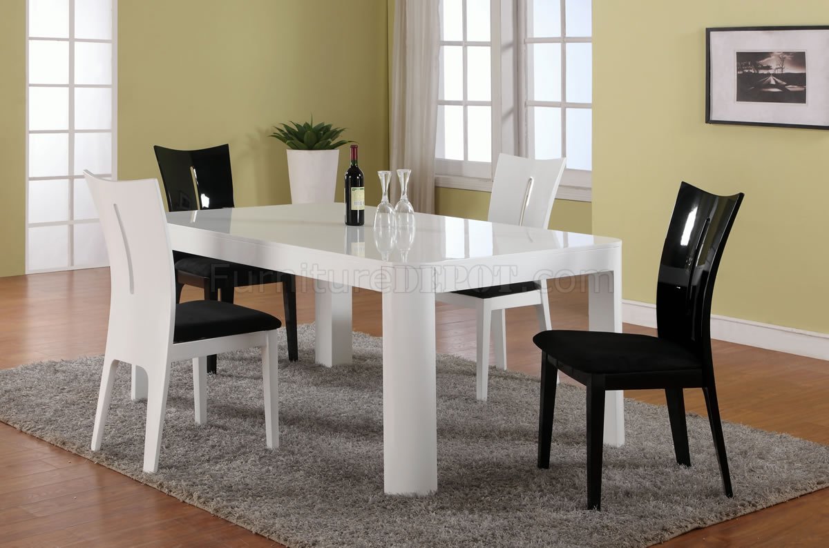 White Gloss Finish Modern Dining Table w/Optional Side Chairs