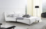 Luxe Bed in White Half Leather by Casabianca