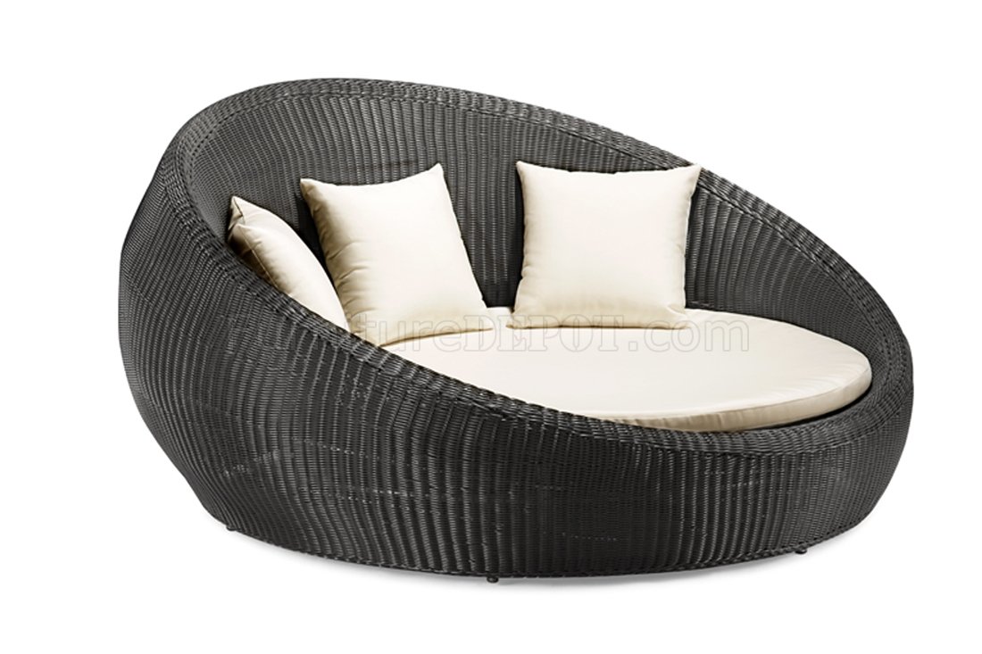 Black & White Modern Round Shape Outdoor Bed ZOUT Anjuna 701139
