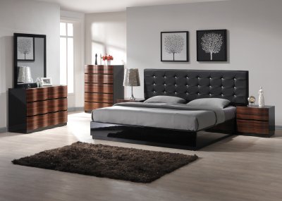 Brenda Modern Bedroom w/Black Tufted Leatherette Headboard