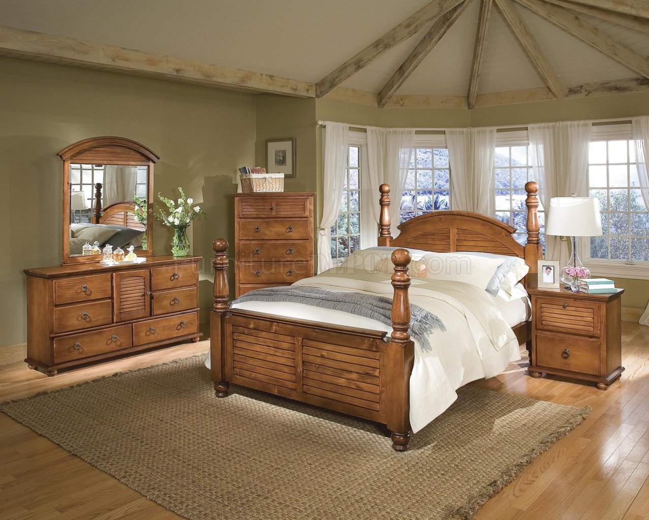 Dark Pine Finish Contemporary Bedroom w/Cannonball Panel Bed - Click Image to Close