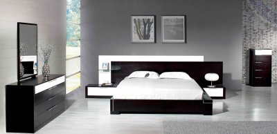 Brown Finish Modern Bedroom w/Cream Inserts & Optional Casegoods