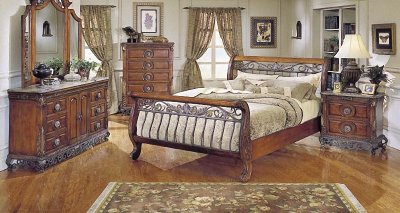 Warm Cherry Finish Traditional Sleigh Bed w/Iron Gold-Tone Frame