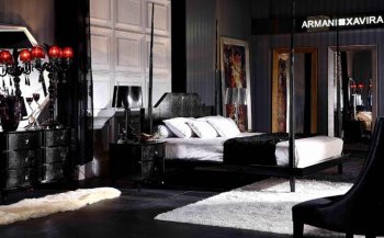 Black High Gloss Lacquer Finish Transitional Bedroom Set w/Posts [VGBS-Armani-Gothic]