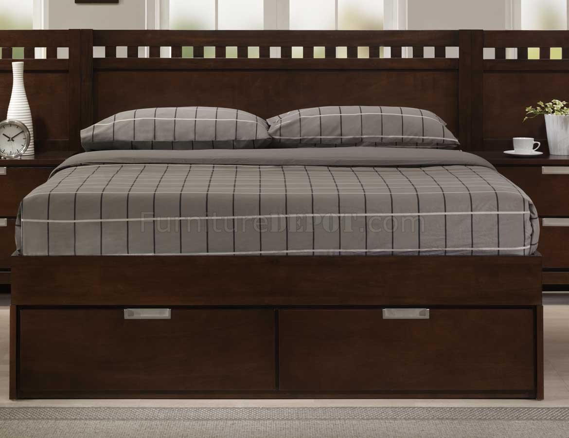 Warm Cherry Finish Contemporary Bedroom w/Storage Footboard - Click Image to Close