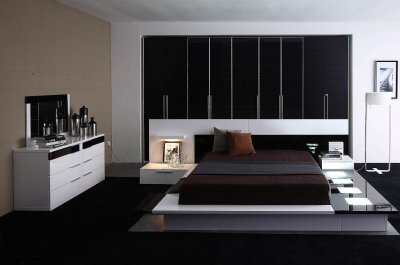Black & White High Gloss Finish Contemporary Bedroom Set