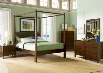 Rich Walnut Finish Casual Bedroom with Elegant Poster Bed [CRBS-182-201110]