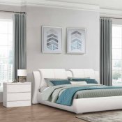8269 Bedroom 5Pc Set in White by Global w/Bayview Casegoods