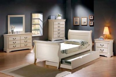 Creamy Antique Finish Louis Philippe Style Kids Bedroom