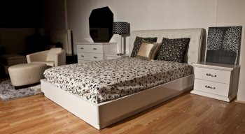 Glam Bedroom by Beverly Hills Furniture in White w/Options [BHBS-Glam]
