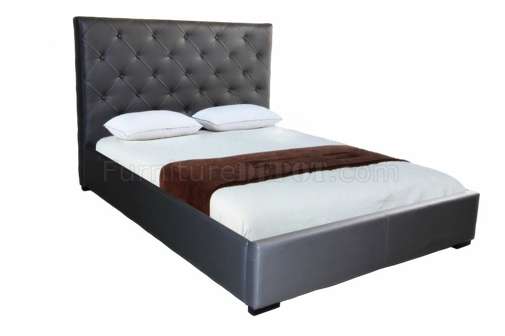 Zoe Bed By J M White Tufted Leatherette, Zoe Upholstered Queen Bed