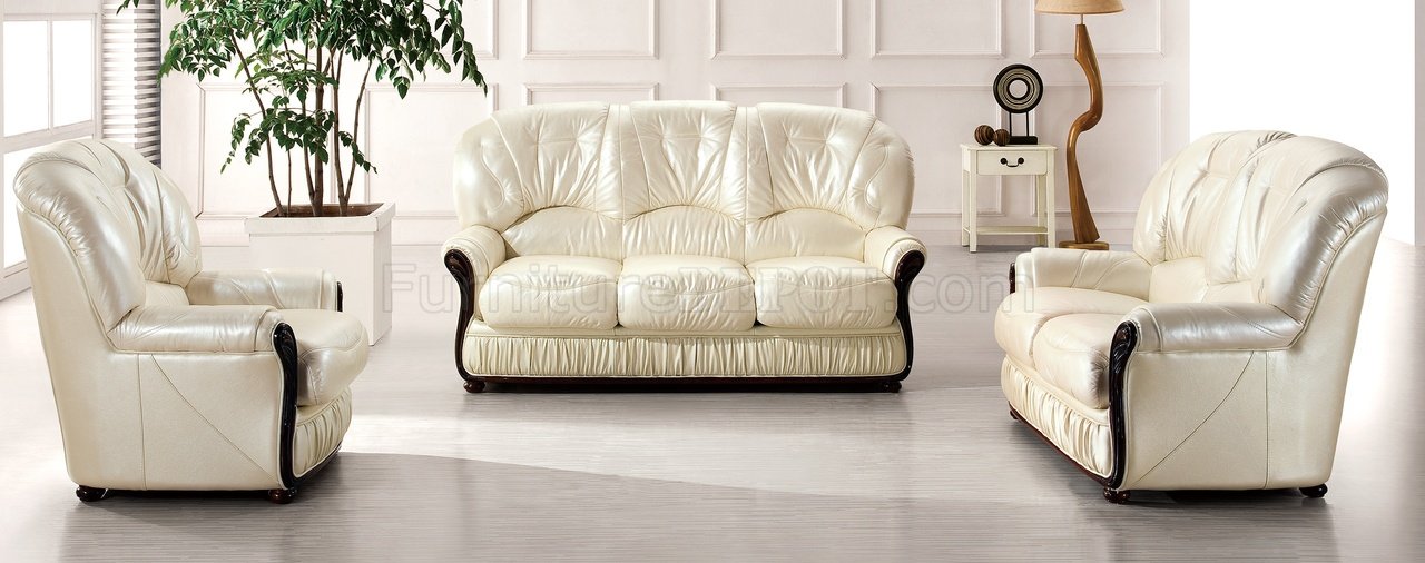 White Leather Modern 43 Sofa By Esf W, Leather And Wood Sofa Set