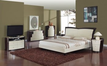 Beige & Wenge Two-Tone Finish Modern Bedroom w/Optional Items [GFBS-New-York-BW]