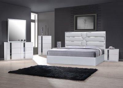 Da Vinci Bedroom Silver J&M w/Optional Palermo White Casegoods