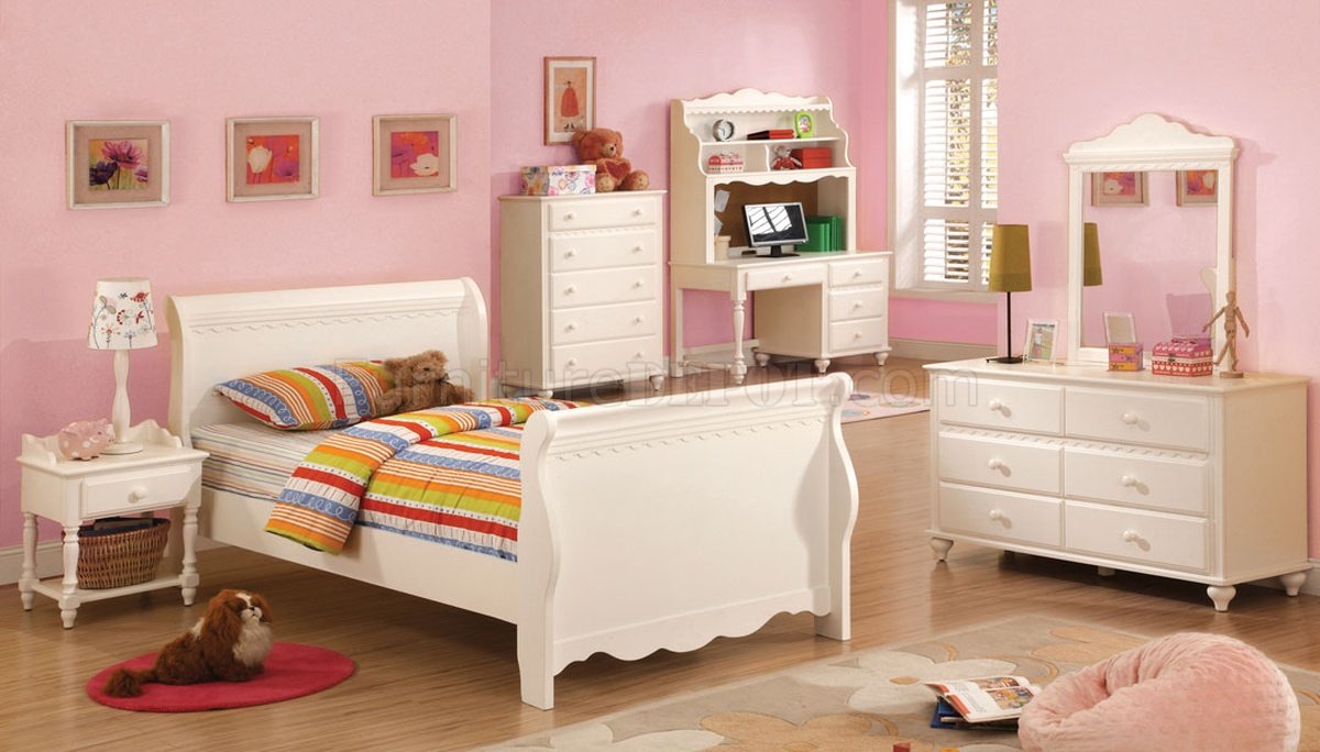 CM7617SL Adriana Kids Bedroom in White w/Sleigh Bed & Options - Click Image to Close