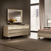 Luce Light Bedroom by ESF w/ Options