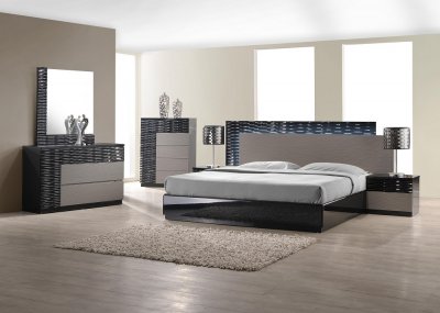 Black & Grey Lacquer Finish Modern Bedroom w/LED Lighting