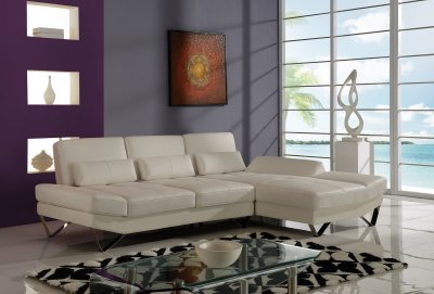 U1350 Sectional Sofa in Off-White Bonded Leather by Global