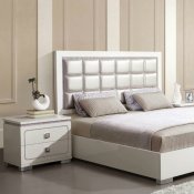 Valentina Bedroom 20250 in Pearl PU & White by Acme w/Options