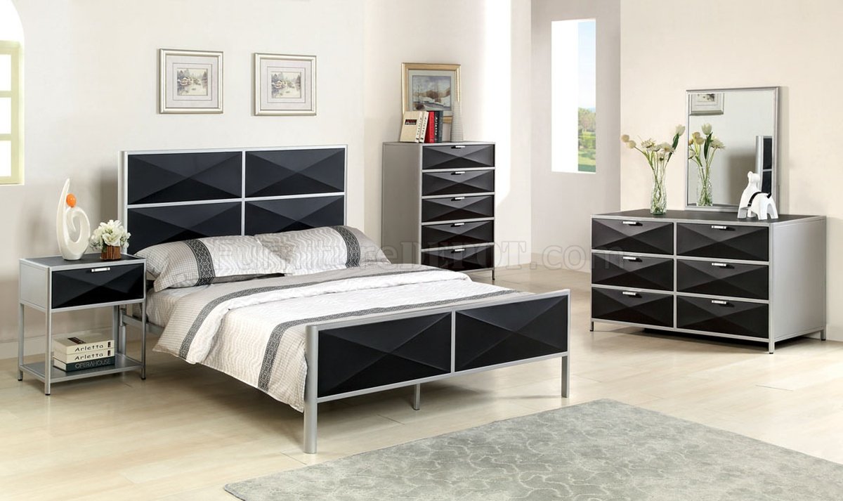 CM7163BK Largo Youth Bedroom in Silver Tone & Black w/Options - Click Image to Close