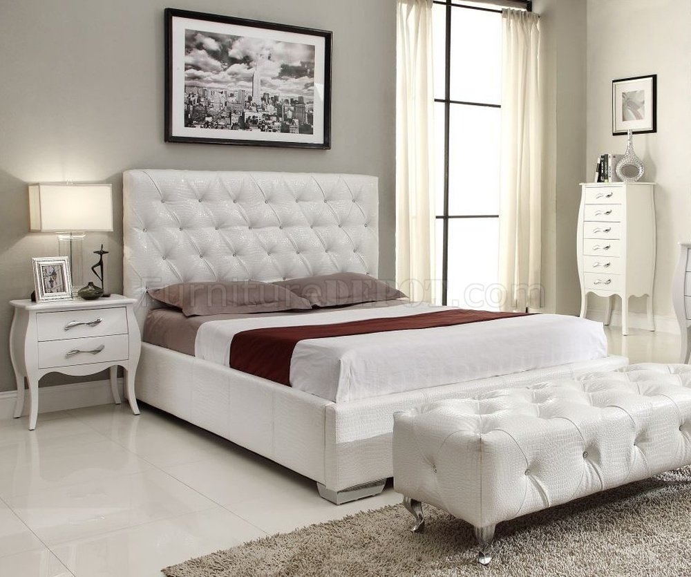 Michelle White Bedroom w/Storage Bed & Optional Items - Click Image to Close