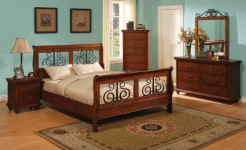 Warm Brown Finish Classic Bedroom Set w/Queen Size Bed [WDBS-1153]