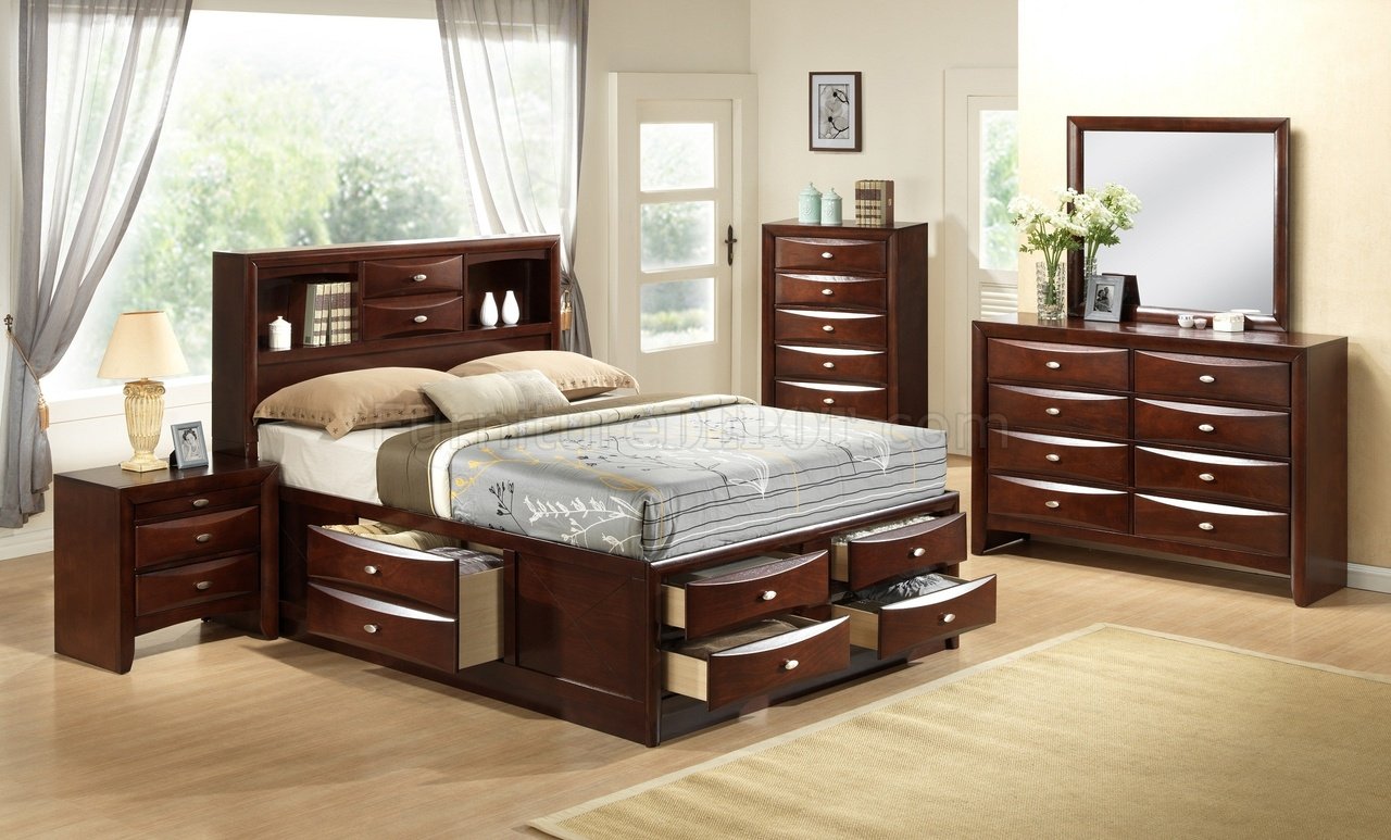 B2851 Bedroom in Cherry w/Optional Casegoods - Click Image to Close