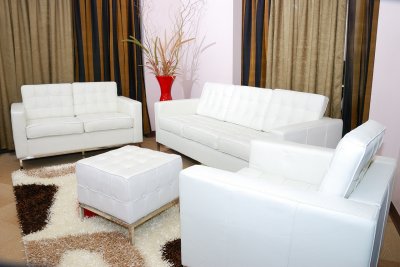 White Full Leather 3PC Living Room Set w/Free Ottoman