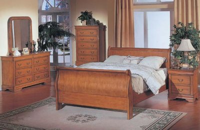 Oak Finish Bedroom With Massive wood Design