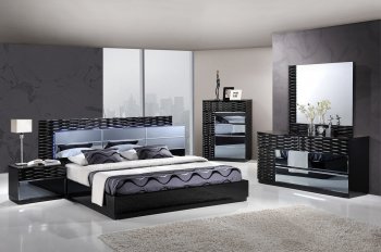 Manhattan Bedroom in Black by Global w/Platform Bed & Options [GFBS-Manhattan]