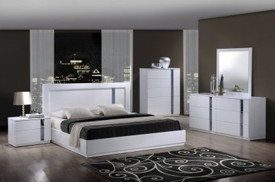Jody Bedroom in White by Global w/Platform Bed & Options