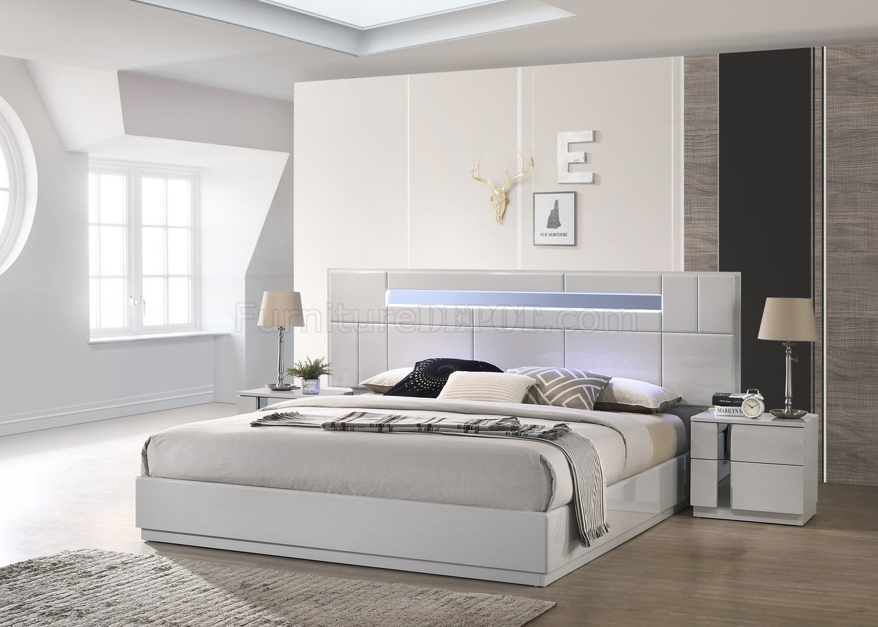 Palermo Bedroom in Grey by J&M w/Platform Bed and Options