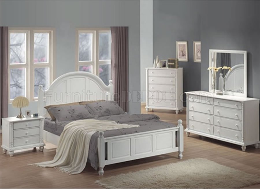 Kayla 201181 Bedroom In Distressed White By Coaster W Options