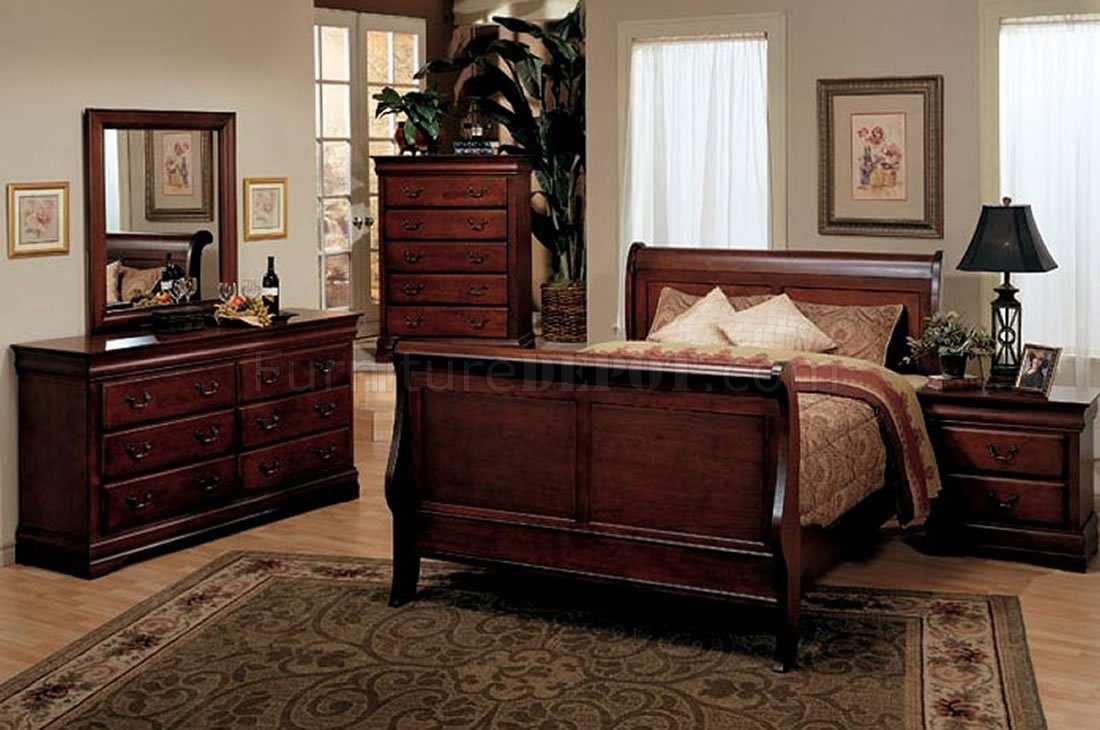 Dark Oak Finish Elegant Bedroom with Sleigh Bed - Click Image to Close