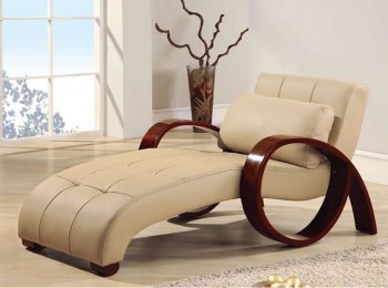 Beige Leather Modern Chaise Lounger W/Round Mahogany Arms [GFCL-963]